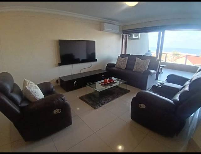 3 BEDROOM APARTMENT FOR SALE IN UVONGO BEACH